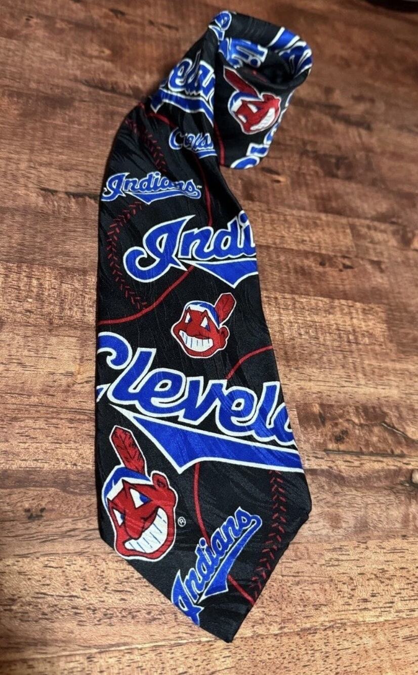 RM Sport Men's Necktie Tie Silk Satin Cleveland Indians Baseball Made USA 57"